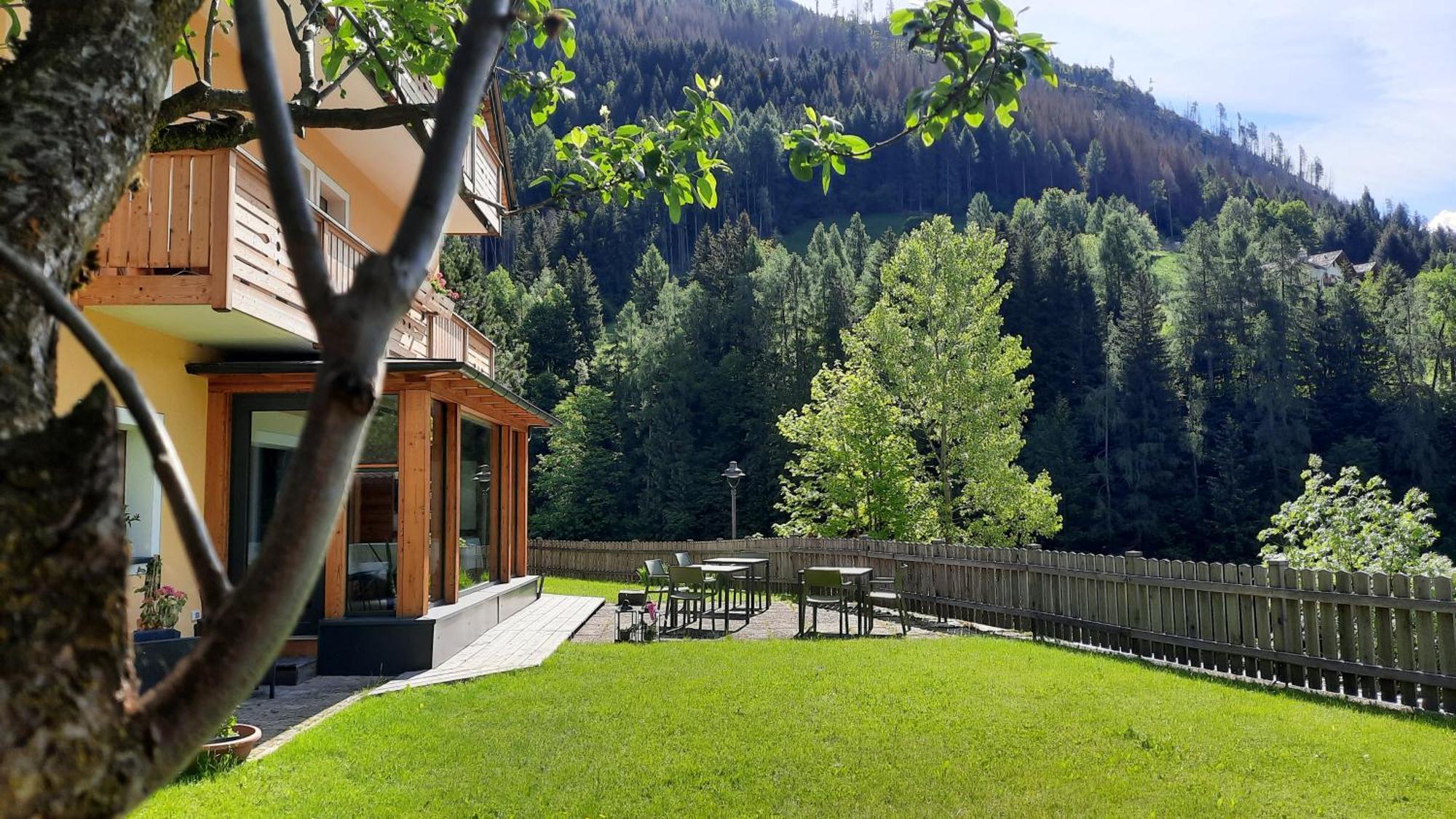 B&B B&Beautyfol Dolomites Adults Only Predazzo Eksteriør bilde